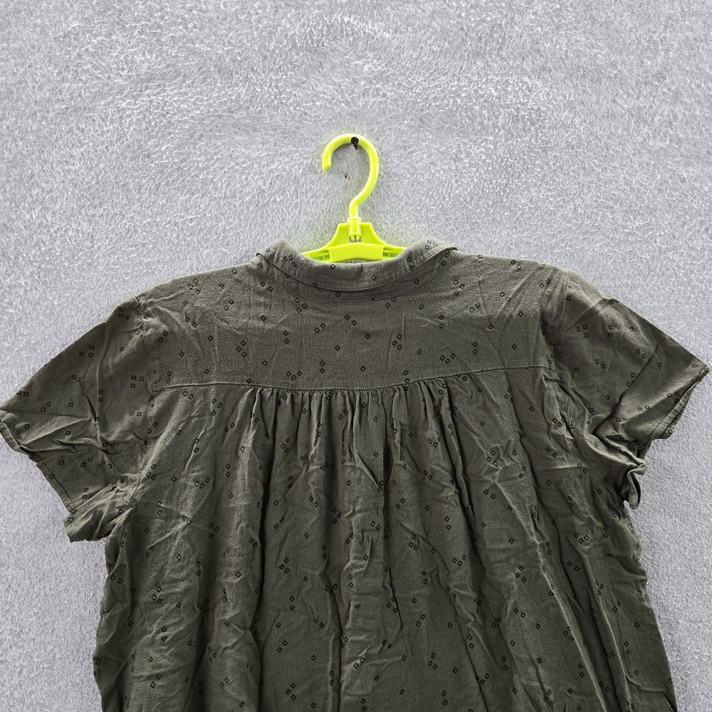 Torrid Women Button Up Shirt 2 Olive Green Geometric Collared - Picture 7 of 8